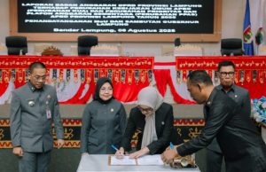 DPRD Lampung dan Pemprov Tanda Tangani Perubahan KUA-PPAS Tahun Anggaran 2025