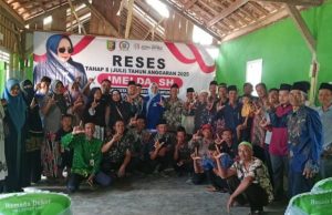 Pendidikan Darurat di Krui, Anggota DPRD Lampung Imelda Turun Gunung