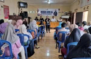 udha Alhadjid Dampingi Rahmawati Herdian Serap Aspirasi Warga Way lima Pesawaran