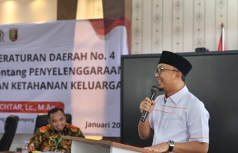 Syukron Muchtar Tekankan Penguatan Ketahanan Keluarga lewat Sosialisasi Perda