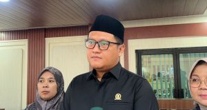 Giri Akbar Soroti LHP BPK dan Tata Kelola LJU dalam Paripurna DPRD